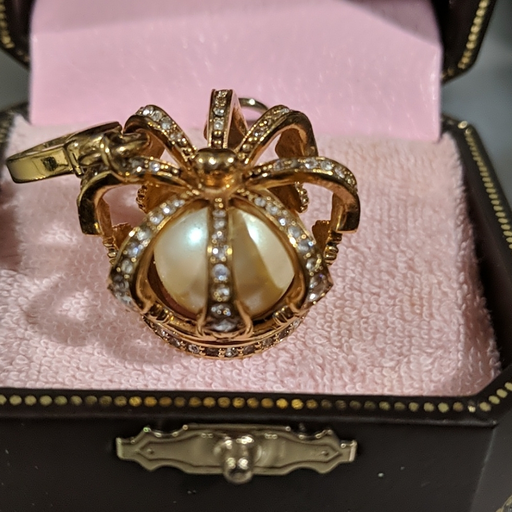 Juicy Couture bracelet Charm
